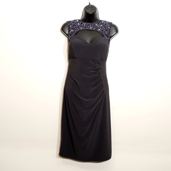 Final Sale - CACHE NWT Sexy Grey Cache Dress Gemstones & Lace - Picture 2 of 3